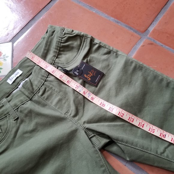 SUKO Mid Rise Pull On Stretch Green Denim Capris - Picture 4 of 9